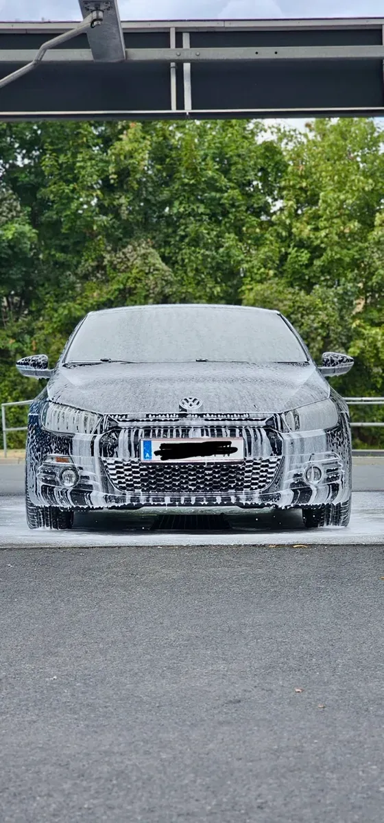Volkswagen Scirocco 2009 photo 2