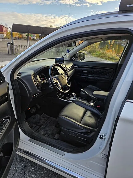 Mitsubishi Outlander 2016 photo 4