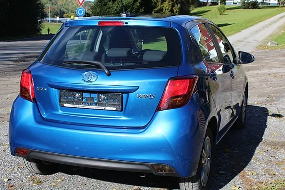 Toyota Yaris 2014 photo 5