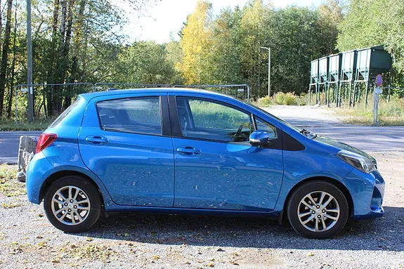 Toyota Yaris 2014 photo 4
