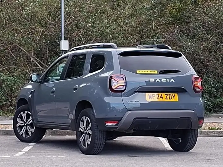 Dacia Duster 2024 photo 2