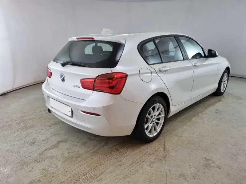 BMW 116D 2019 photo 4