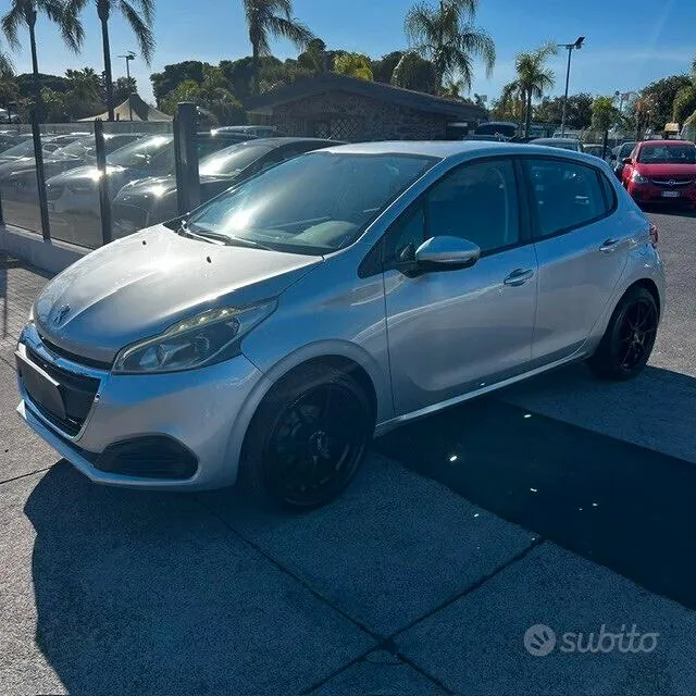 Peugeot 208 2016 photo 5
