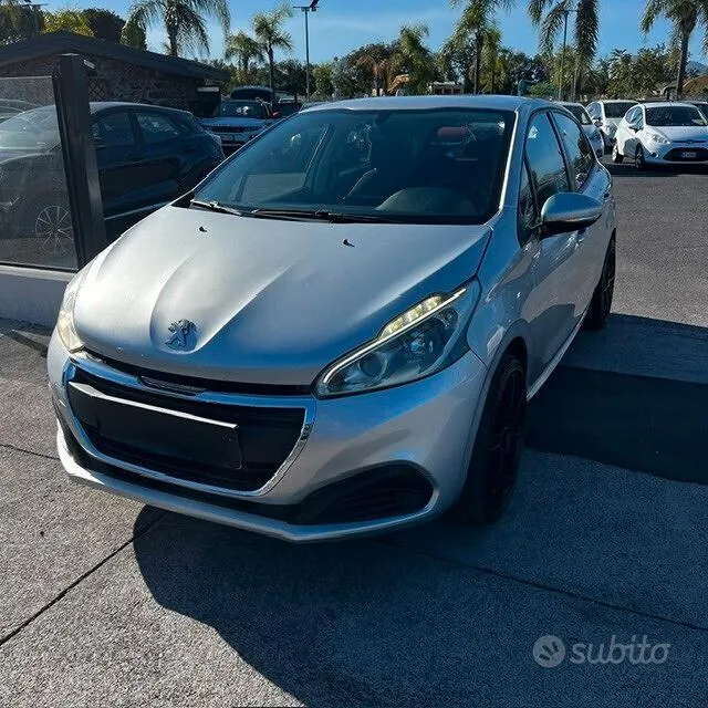 Peugeot 208 2016 photo 2