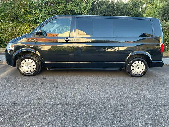 Volkswagen Caravelle 2011 photo 3