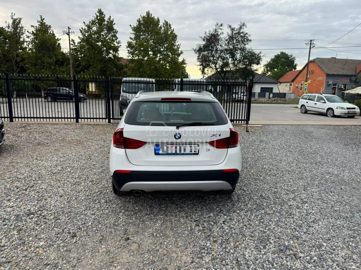 BMW X1 2012 photo 4