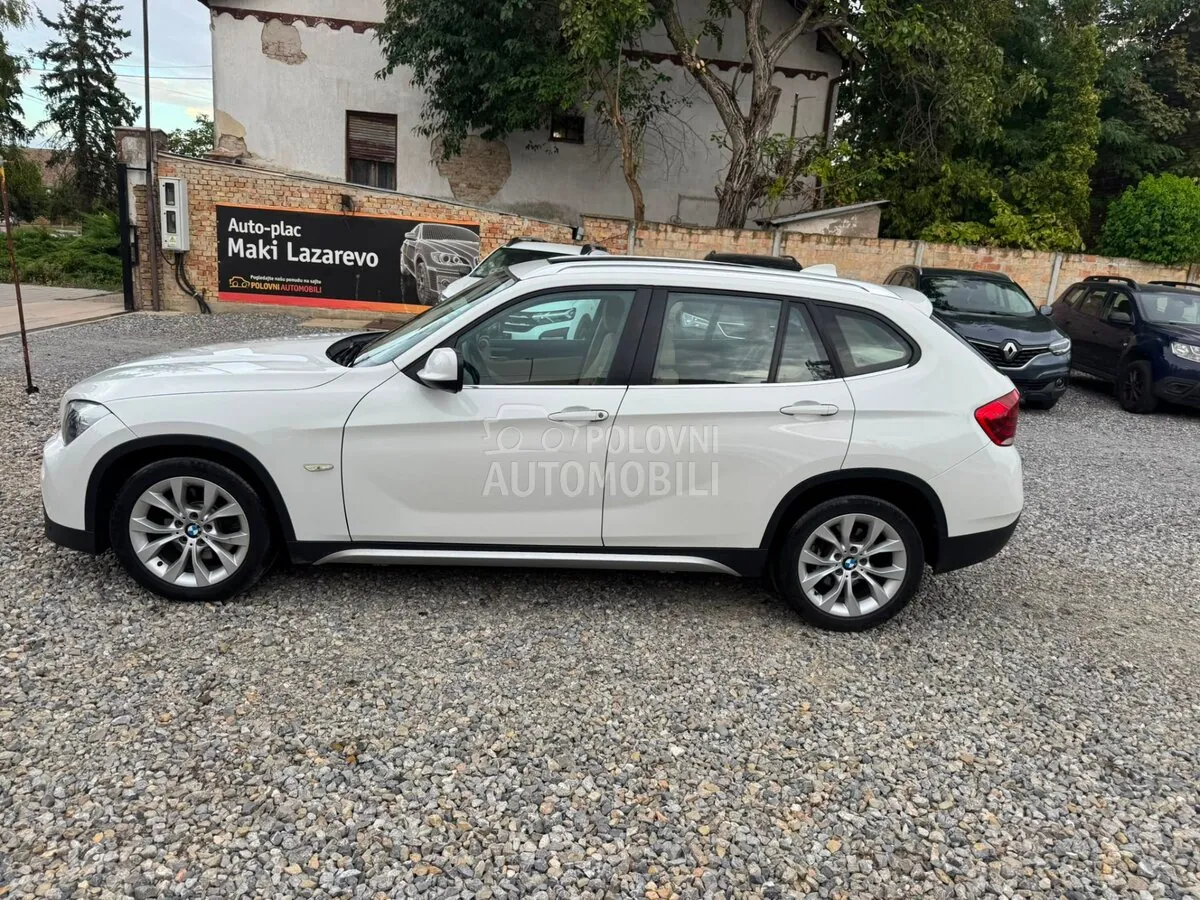 BMW X1 2012 photo 2