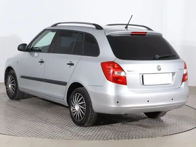 Skoda Fabia Combi 2014 photo 3