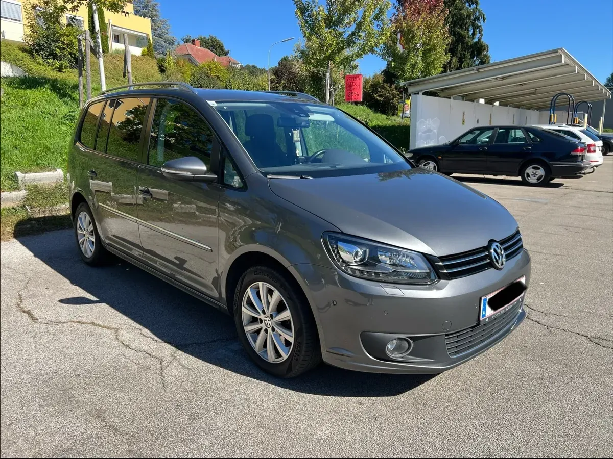 Volkswagen Touran 2014 photo 3