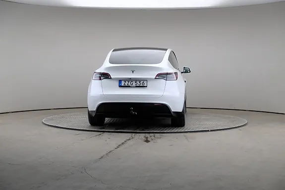 Tesla Model Y 2023 photo 5