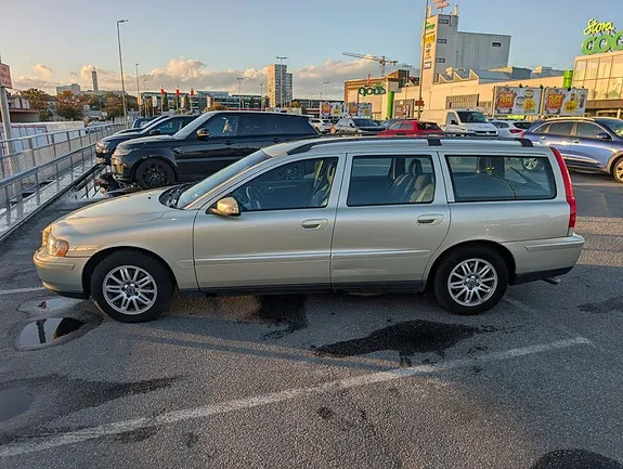 Volvo V70 2007 photo 2