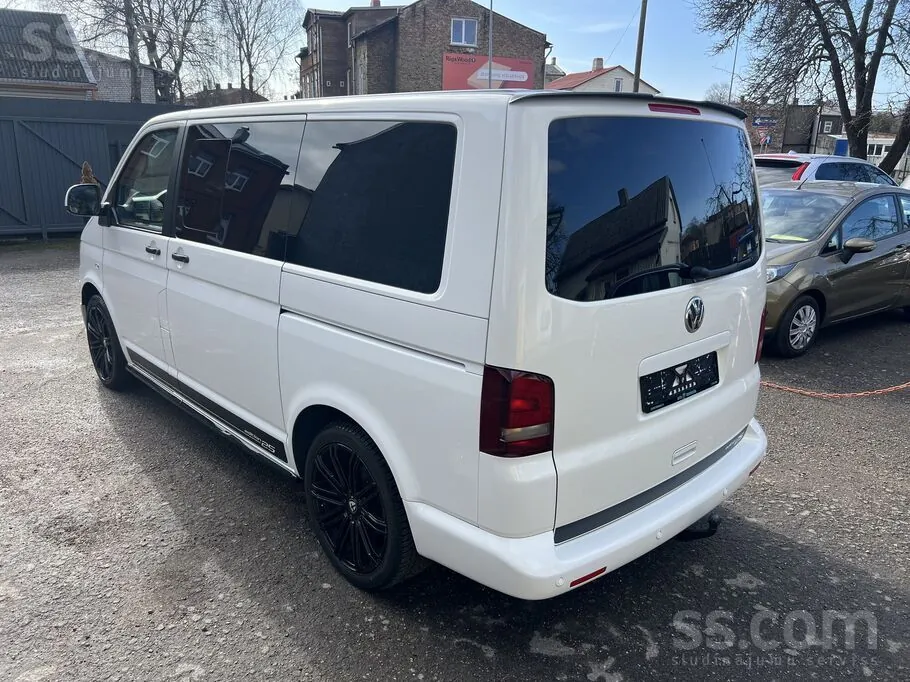 Volkswagen Multivan 2011 photo 4