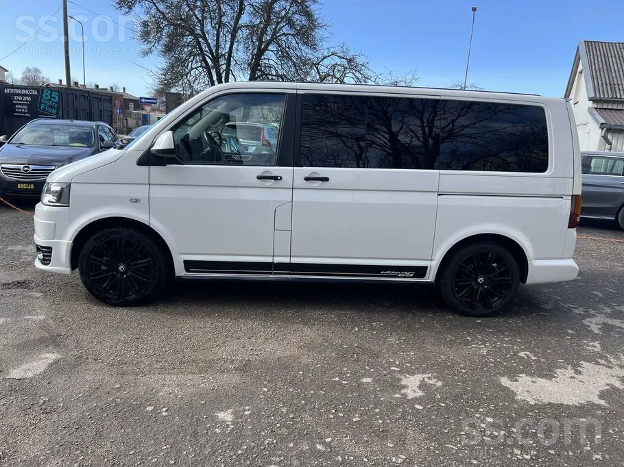 Volkswagen Multivan 2011 photo 5