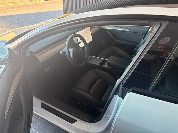 Tesla Model 3 2021 photo 4