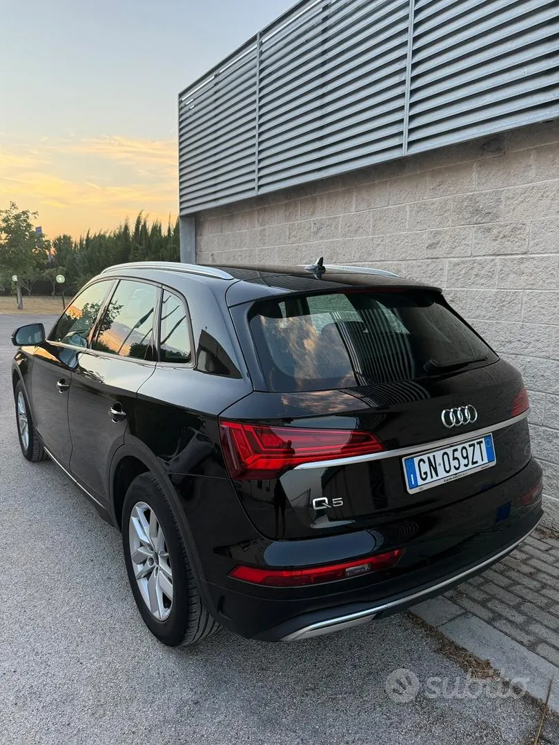 Audi Q5 2023 photo 2
