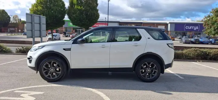 Land Rover Discovery Sport 2017 photo 4