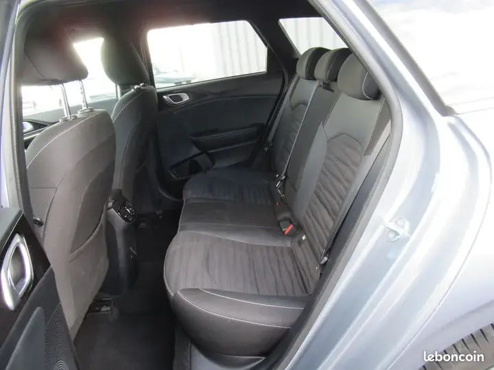 Kia Ceed 2024 photo 5