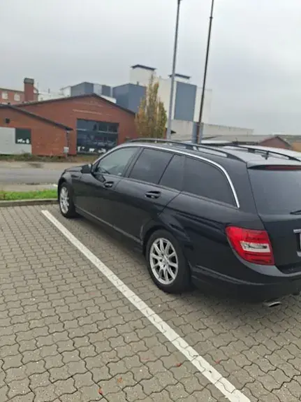 Mercedes-Benz C 220 2011 photo 3