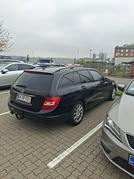 Mercedes-Benz C 220 2011 photo 4