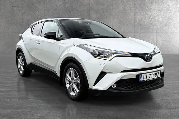 Toyota C-Hr 2018 photo 3