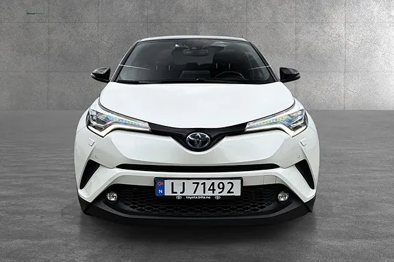 Toyota C-Hr 2018 photo 2