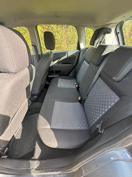 Ford Fiesta 2004 photo 4