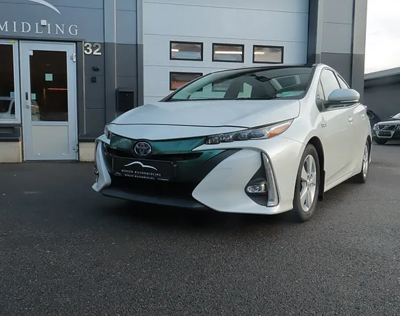 Toyota Prius 2018 photo 3