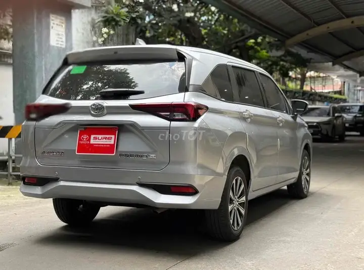 Toyota Avanza Premio 2025 photo 2
