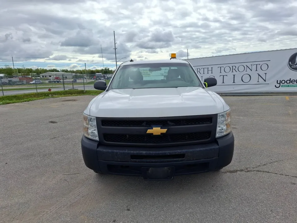 Chevrolet Silverado 1500 2012 photo 2
