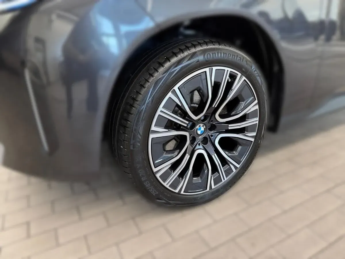 BMW X3 2025 photo 3