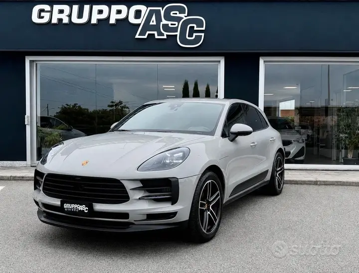 Porsche Macan S