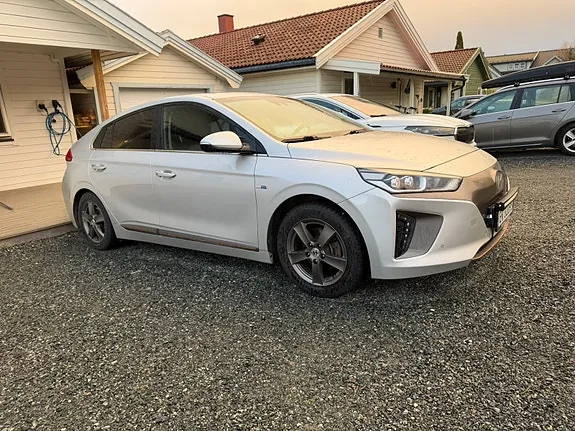 Hyundai Ioniq 2017 photo 2