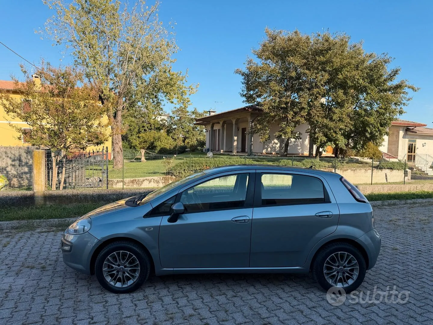 Fiat Punto Evo 2011 photo 5