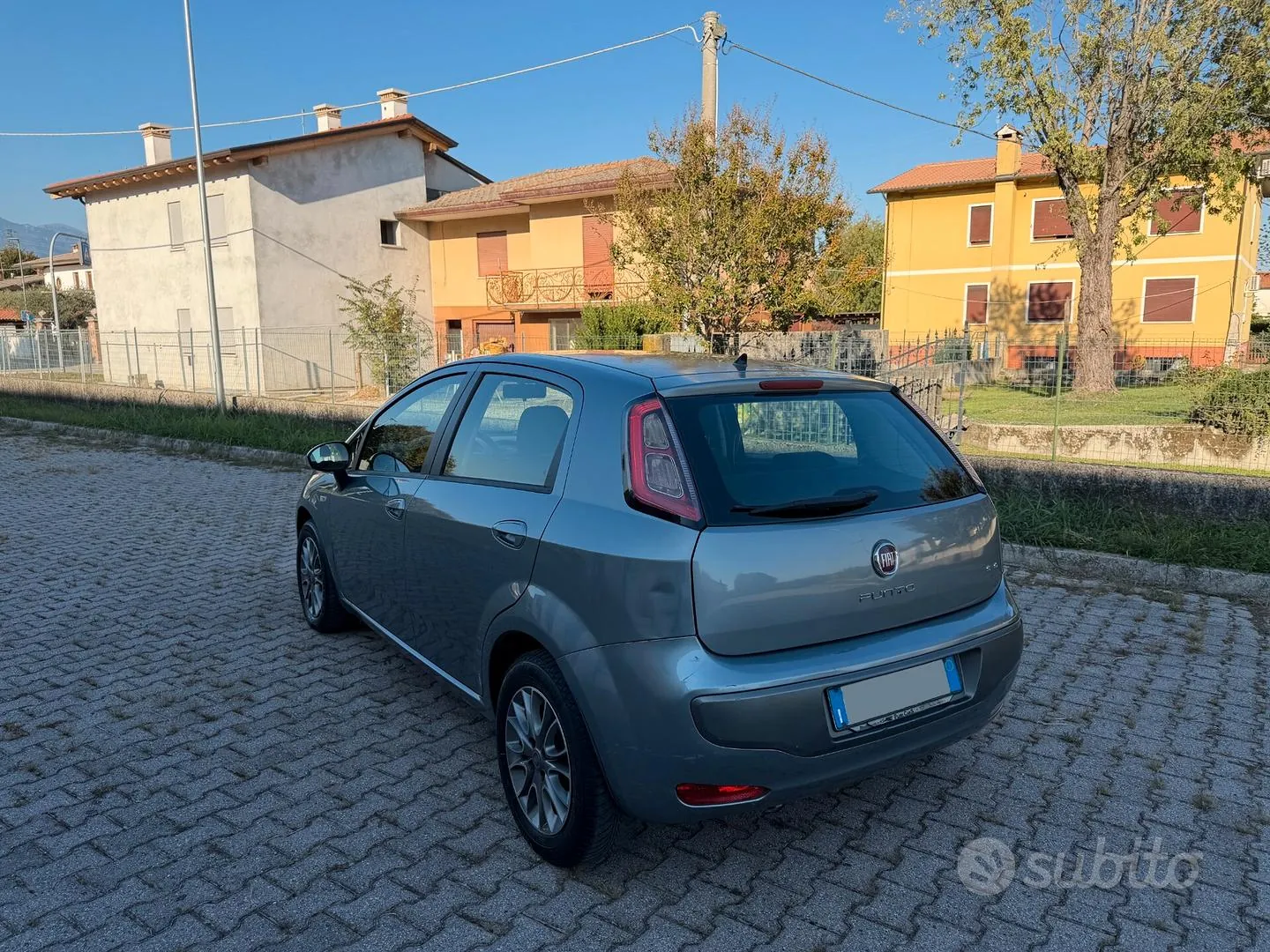 Fiat Punto Evo 2011 photo 4
