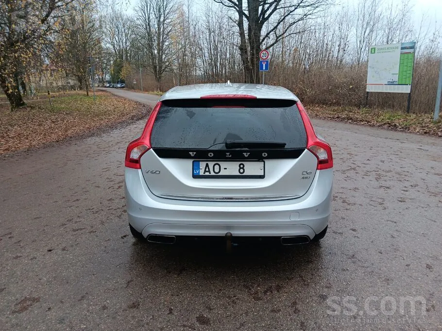 Volvo V60 2014 photo 4