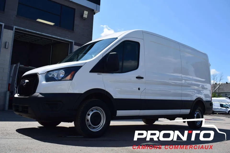 Ford Transit 2024 photo 2