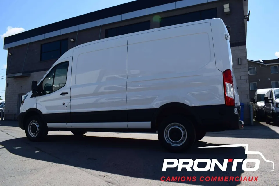Ford Transit 2024 photo 4