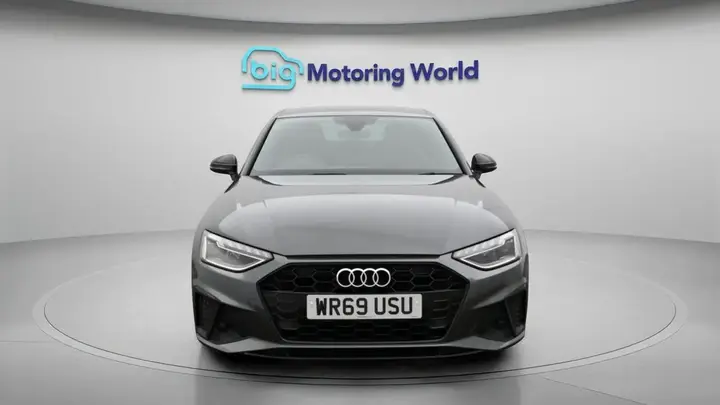 Audi A4 2019 photo 3