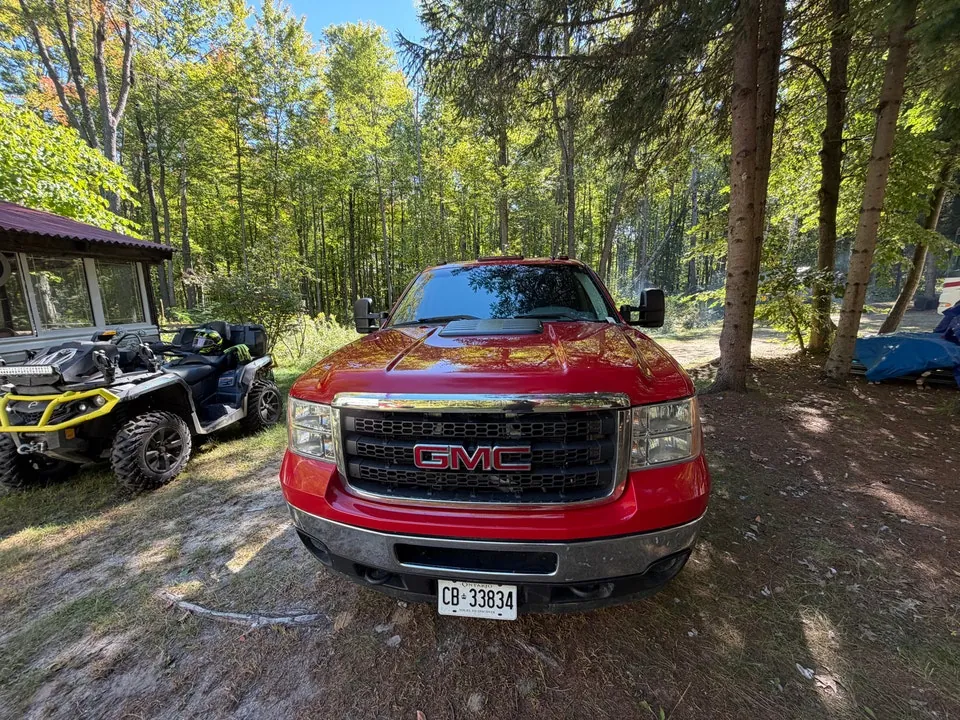 GMC Sierra 3500Hd 2011 photo 3