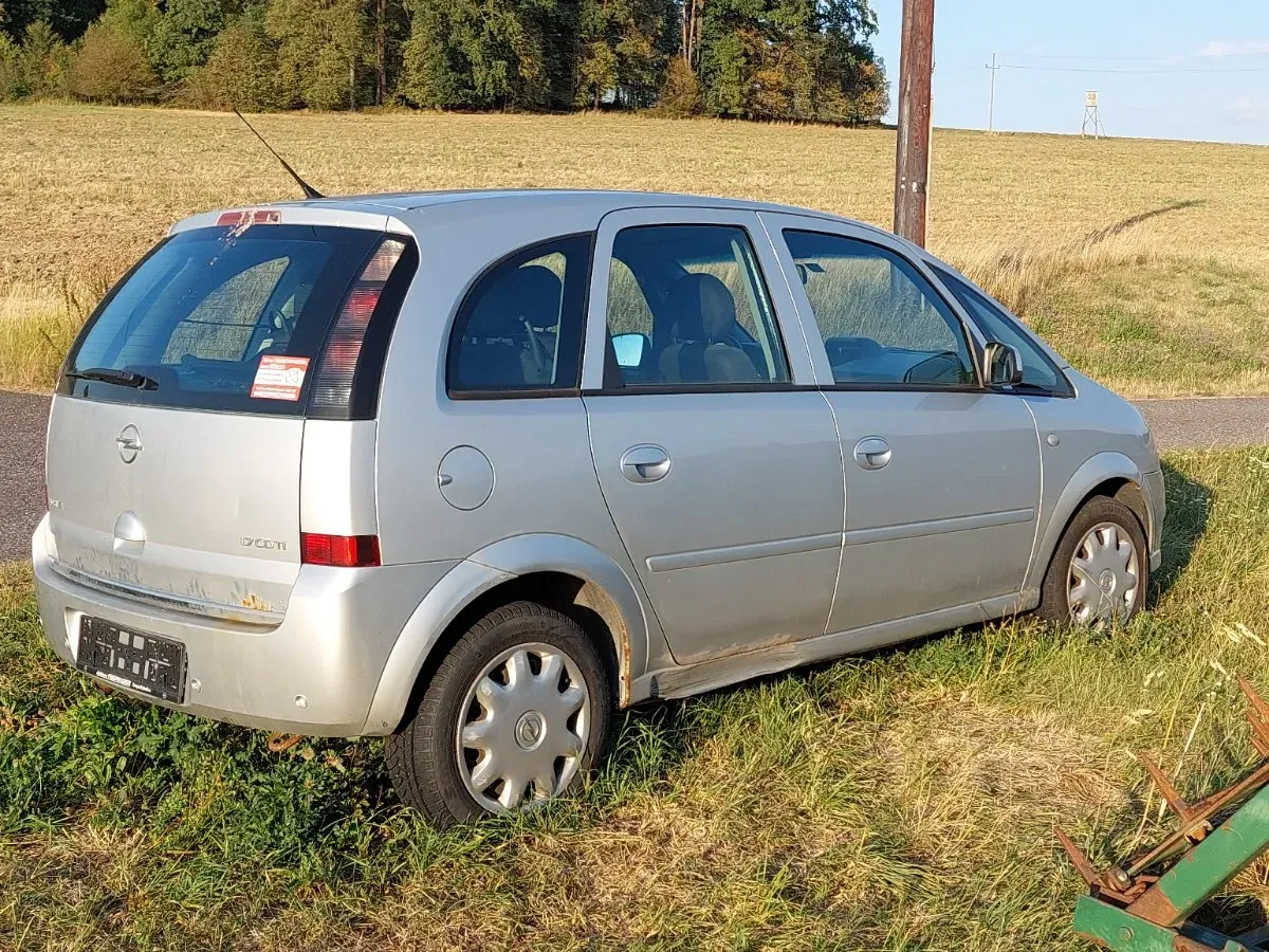Opel Meriva 2010 photo 3