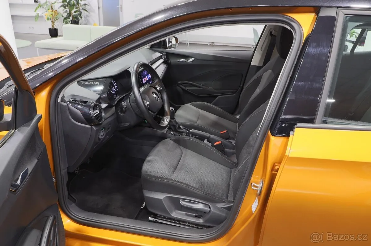 Skoda Fabia 2022 photo 5