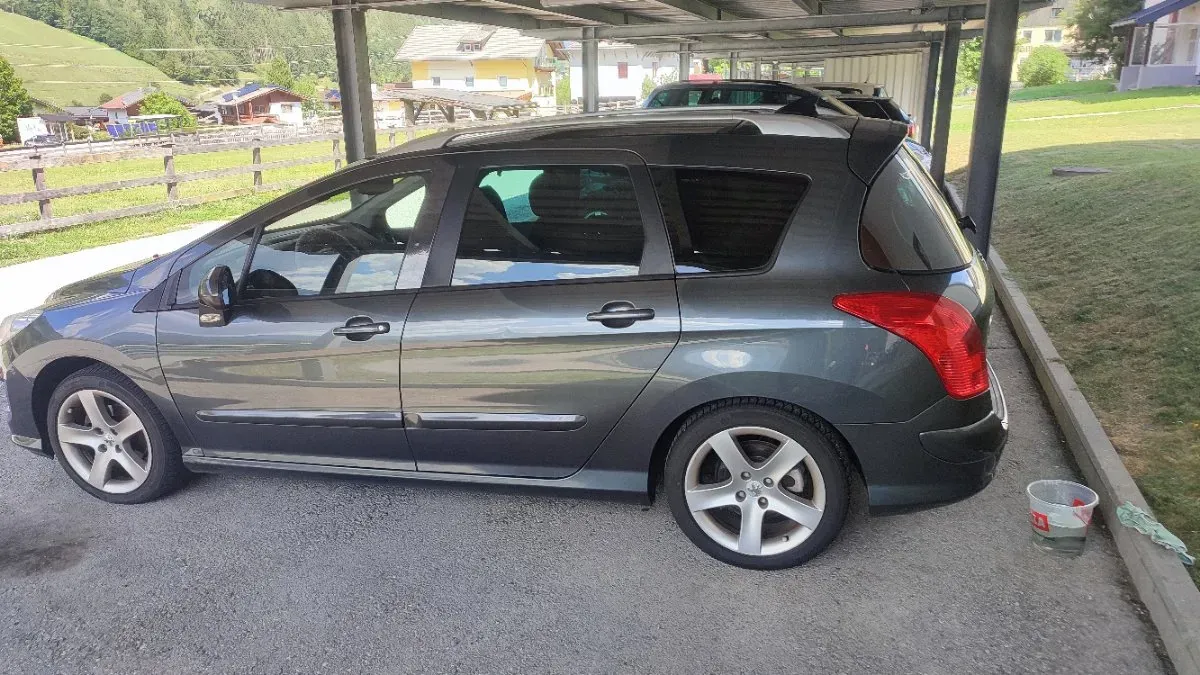 Peugeot 308 2009 photo 2