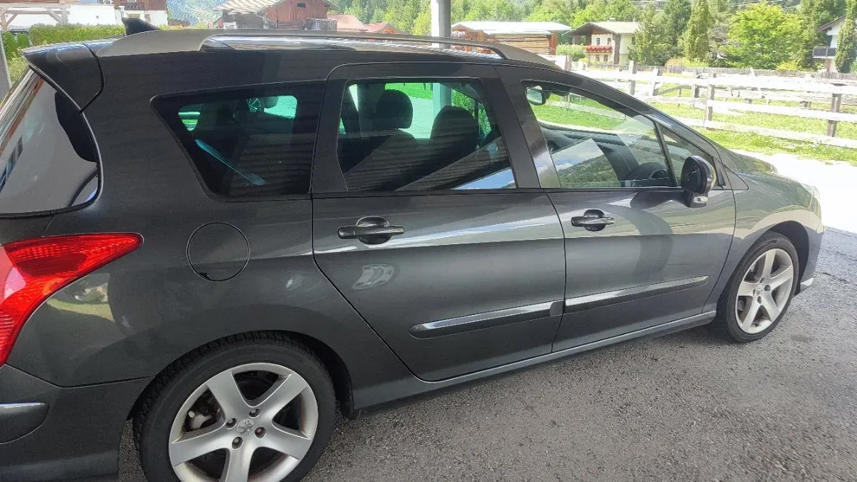 Peugeot 308 2009 photo 3