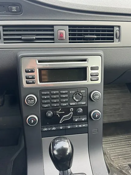 Volvo V70 2009 photo 5
