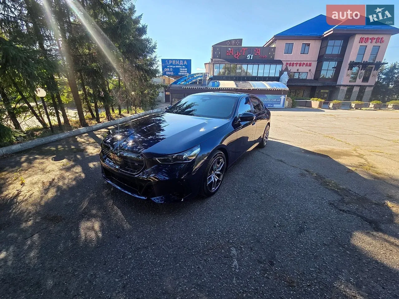 BMW I5