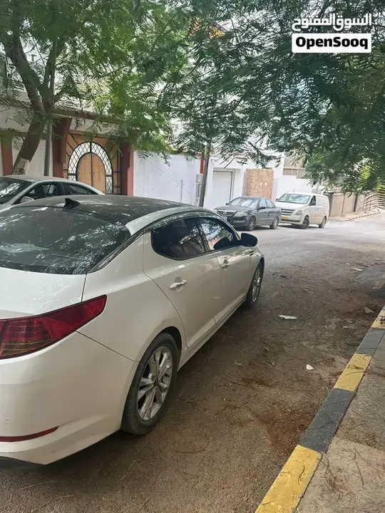 Kia K5 2011 photo 3