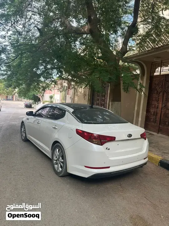Kia K5 2011 photo 4