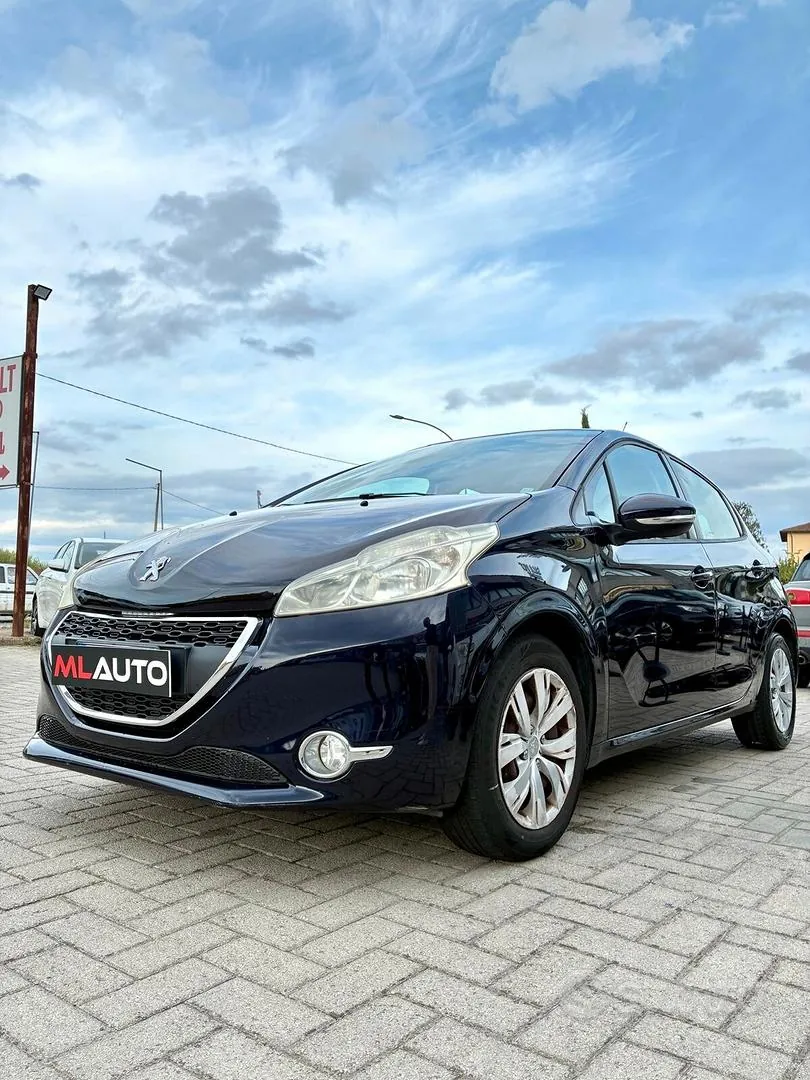 Peugeot 208 2015 photo 4