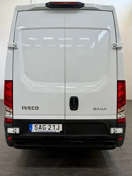 Iveco Daily 2023 photo 5