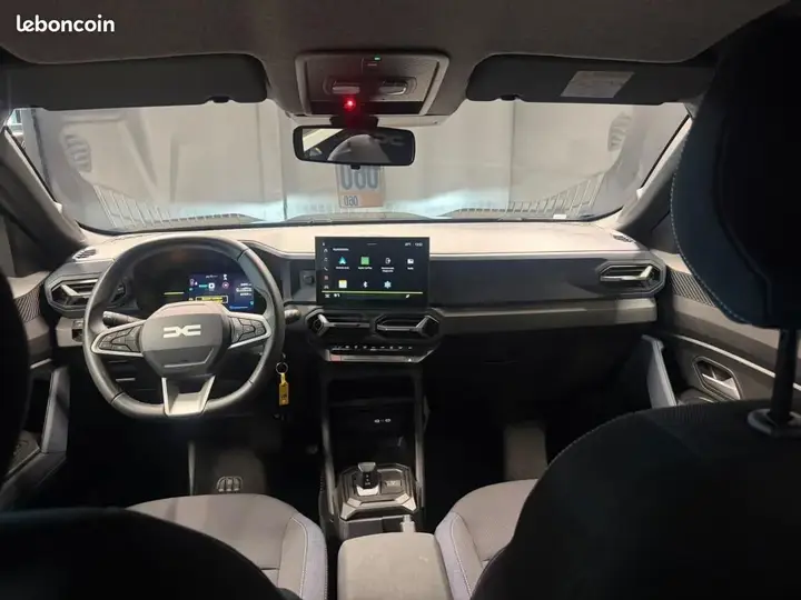 Dacia Duster 2025 photo 2